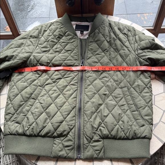 Banana Republic Quilted Olive Green Bomber Jacket - Picture 10 of 12